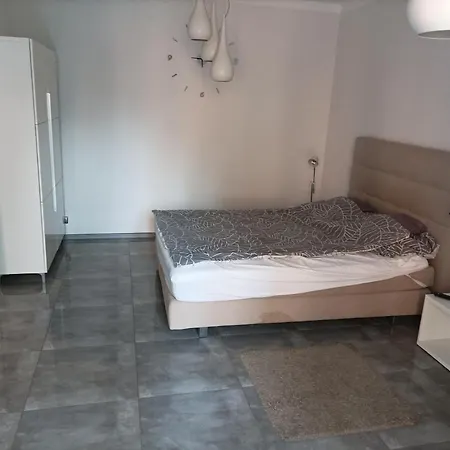 Przy Katedrze Apartment *